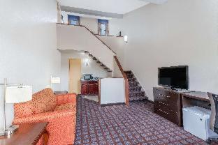 Days Inn By Wyndham Woodbury Long Island Quarto foto